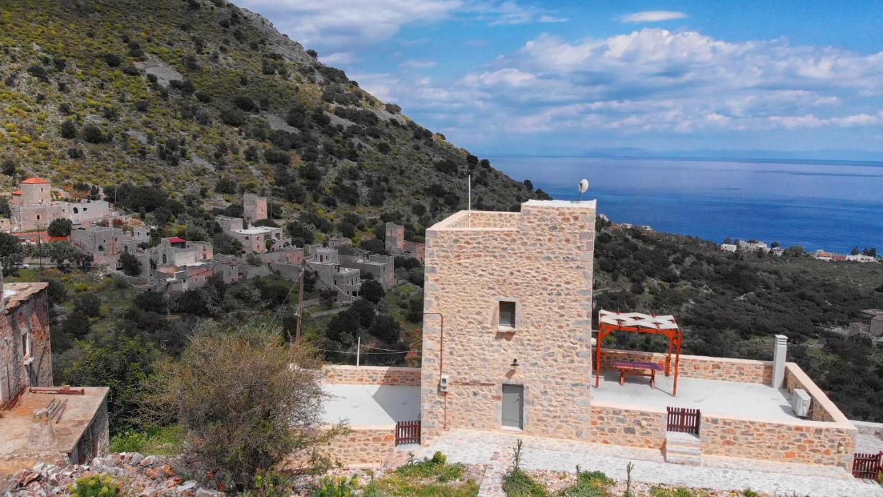 Soloterra Tower Hotel Kokkala Bagian luar foto