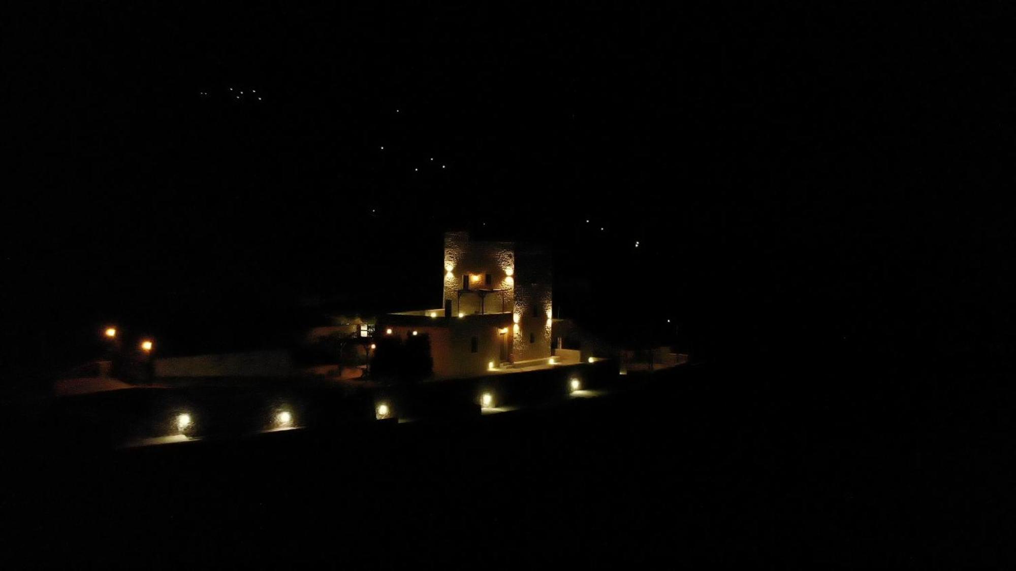 Soloterra Tower Hotel Kokkala Bagian luar foto