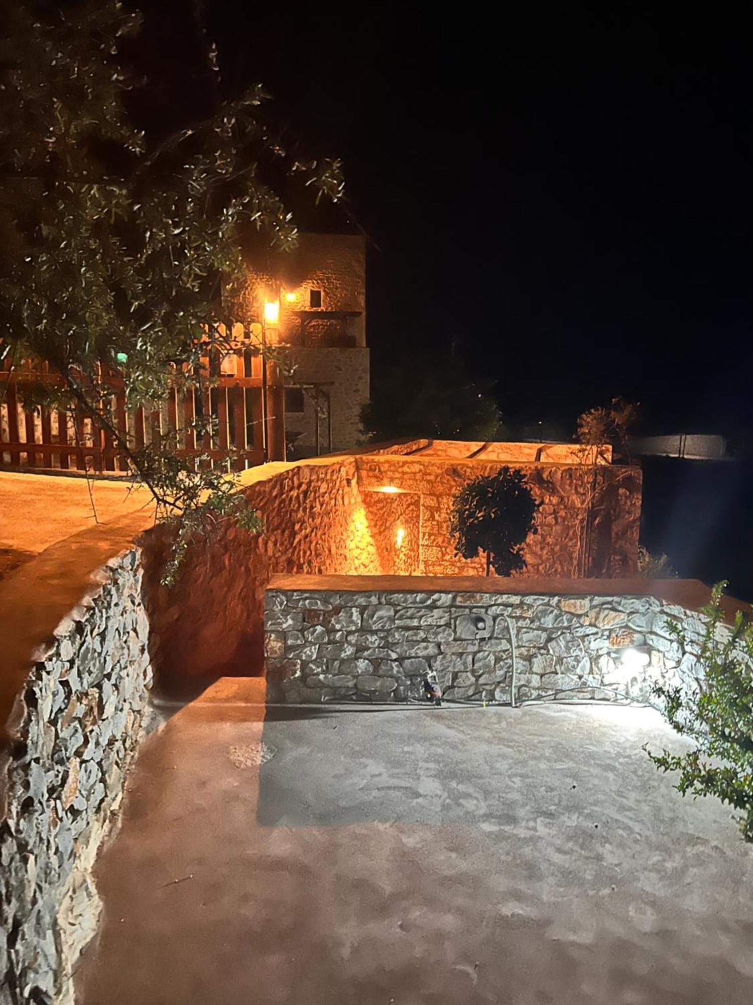 Soloterra Tower Hotel Kokkala Bagian luar foto