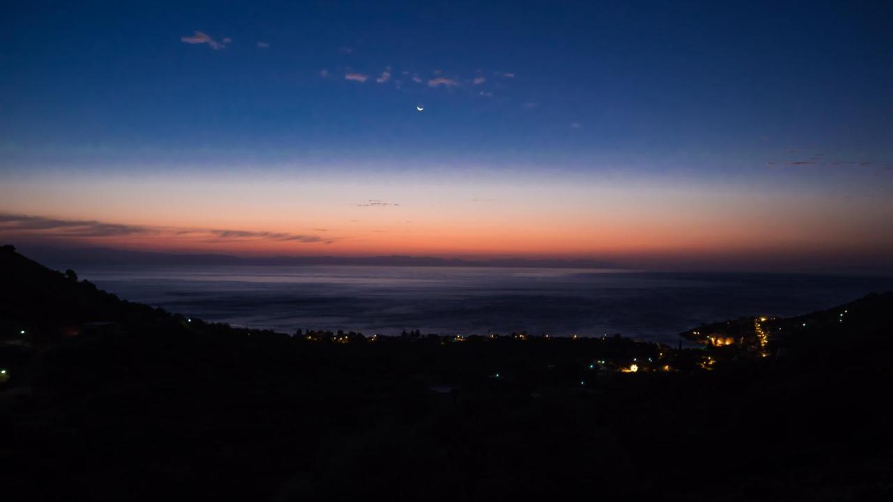 Soloterra Tower Hotel Kokkala Bagian luar foto