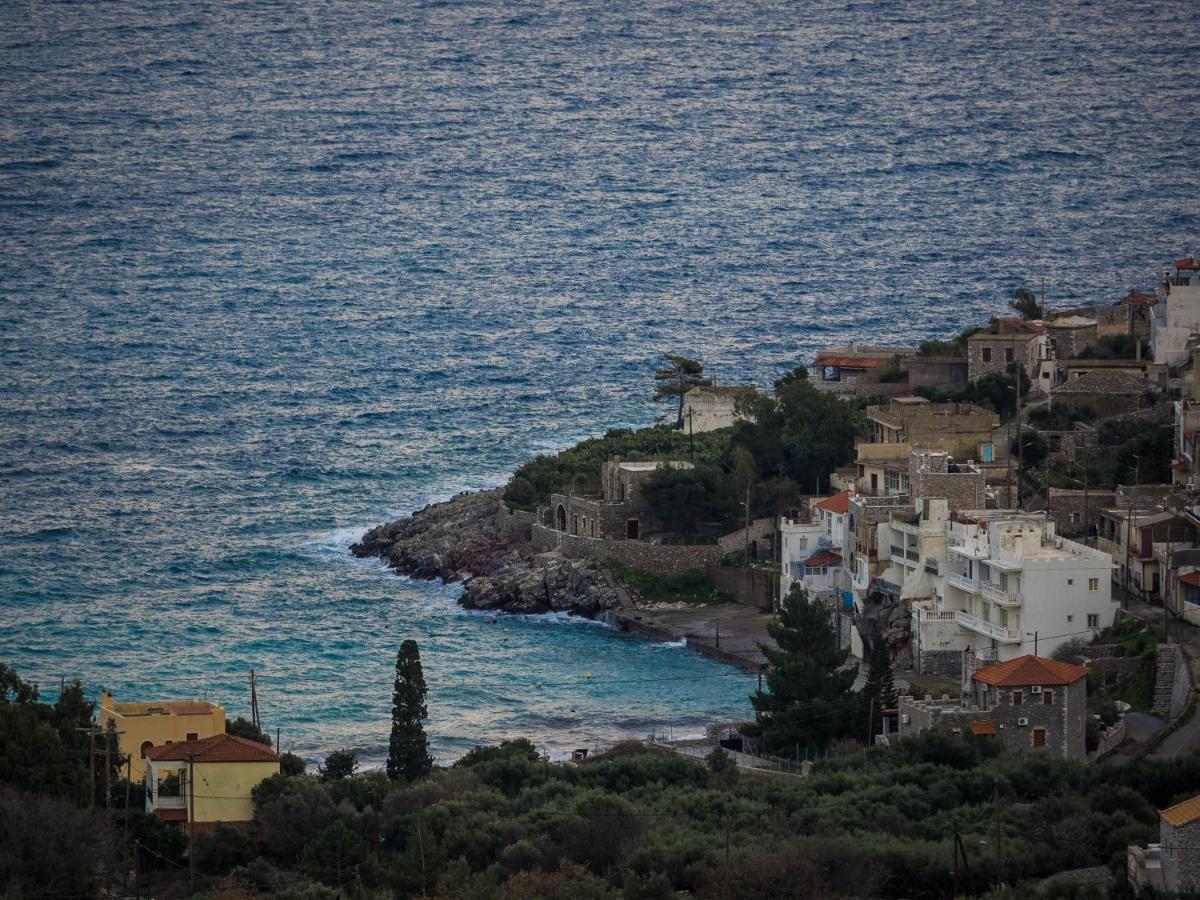 Soloterra Tower Hotel Kokkala Bagian luar foto